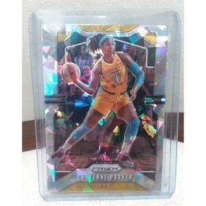 2020 WNBA Cheyenne Parker #82 Panini Prizm Cracked Ice Chicago Sky